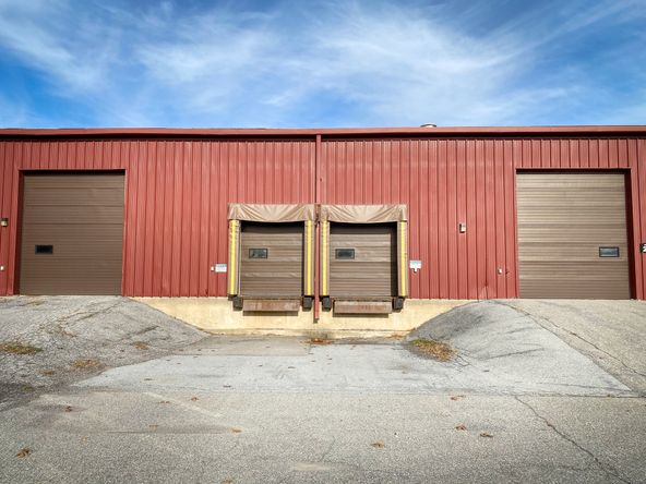 301 & 461 Avenue D, Suite 20